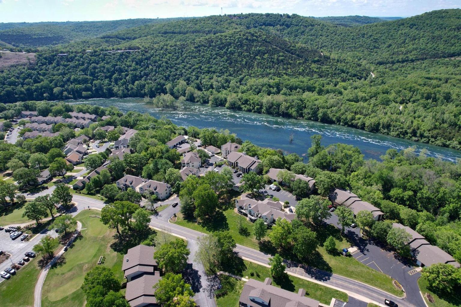Table Rock Escape At Pointe Royale Villa Branson Bagian luar foto